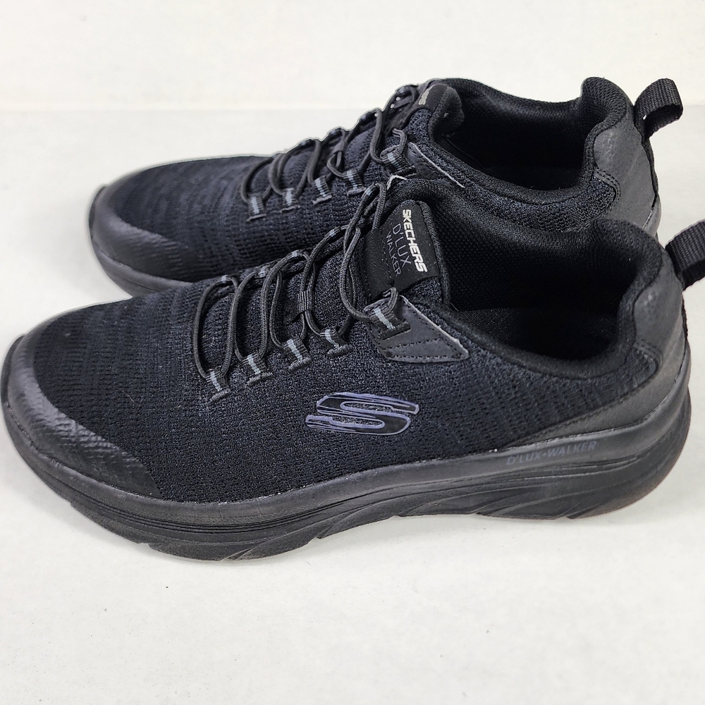 Skechers Mens DLux Comfort Black Sneakers Size 9.5